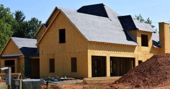 Construction d’une maison en bois : 4 bonnes raisons de se lancer !