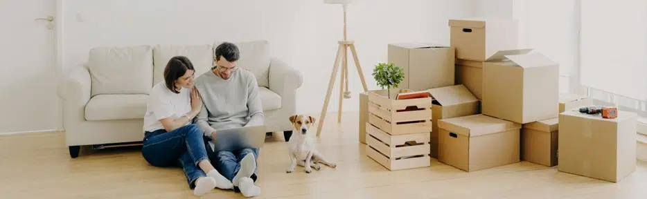 Un couple qui déménage